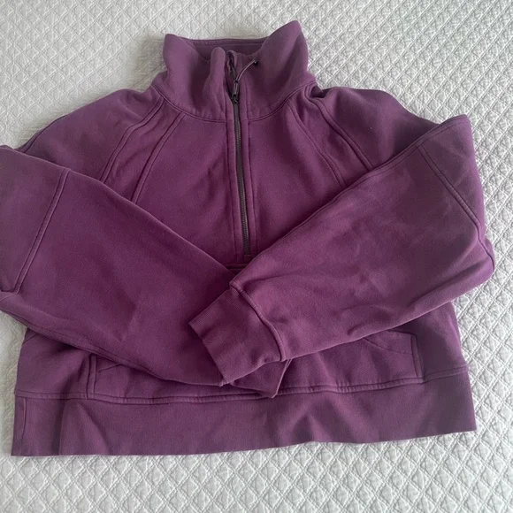 Lululemon Scuba - size M/L - Picture 1 of 2